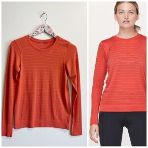 LULULEMON Breeze By Long Sleeve *Squad
Aries Orange Perforated Size 4